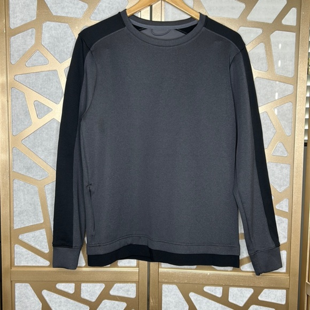 All in Motion Crewneck Pullover Hidden Zip Pocket‎ Dark Gray/Black